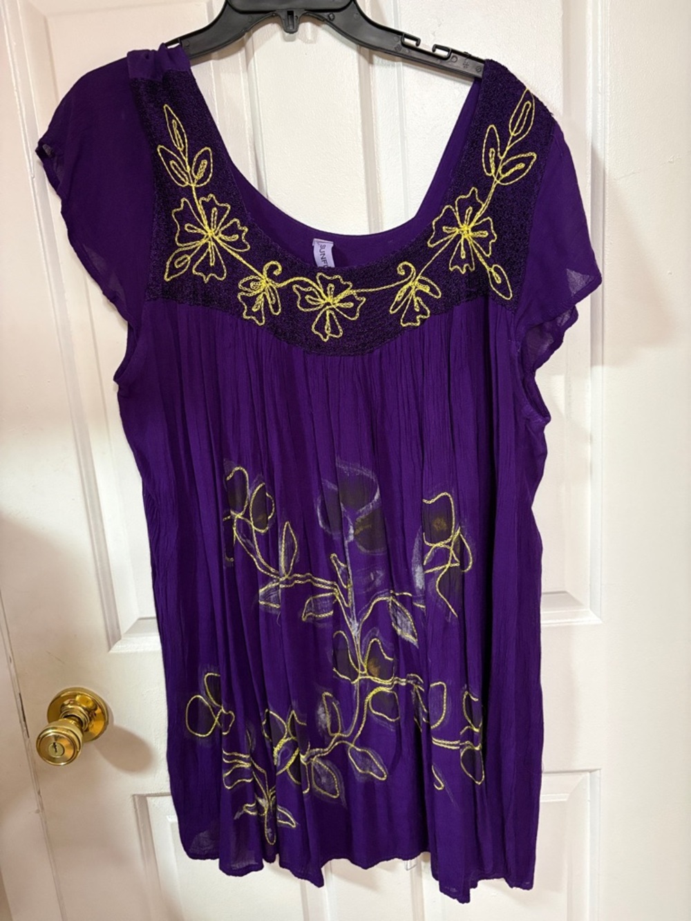 Purple Floral Embroidered Women's Scoop Neck Tunic Top